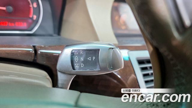 BMW 7-Series 2004 — photo 9