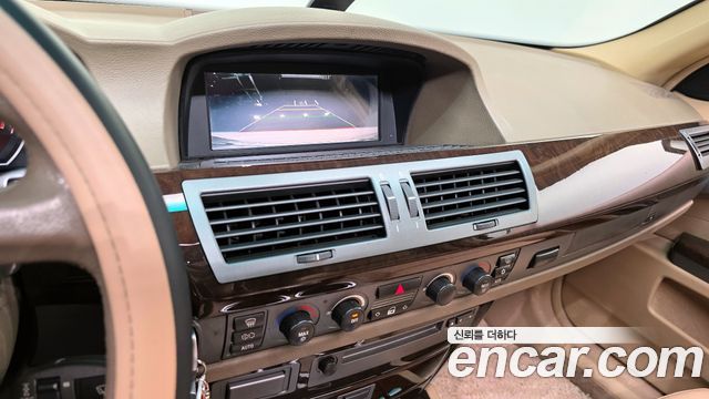 BMW 7-Series 2004 — photo 15