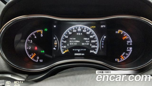 Jeep Cherokee 2015 — photo 8