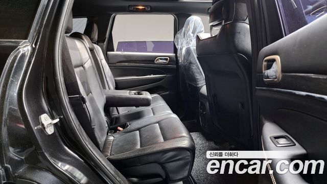 Jeep Cherokee 2015 — photo 11