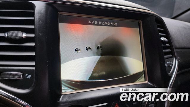 Jeep Cherokee 2015 — photo 15