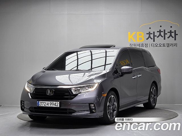 Honda Odyssey 2022 — photo 1