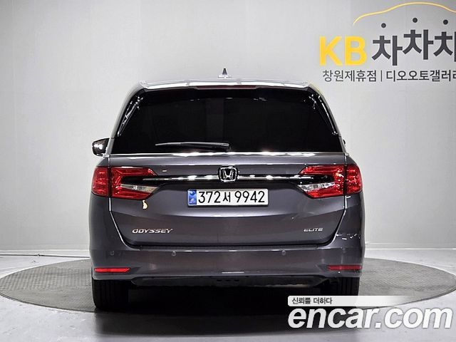Honda Odyssey 2022 — photo 4