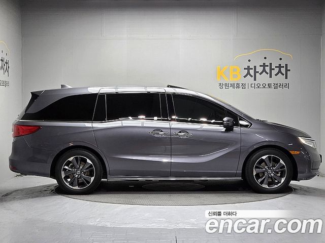 Honda Odyssey 2022 — photo 7