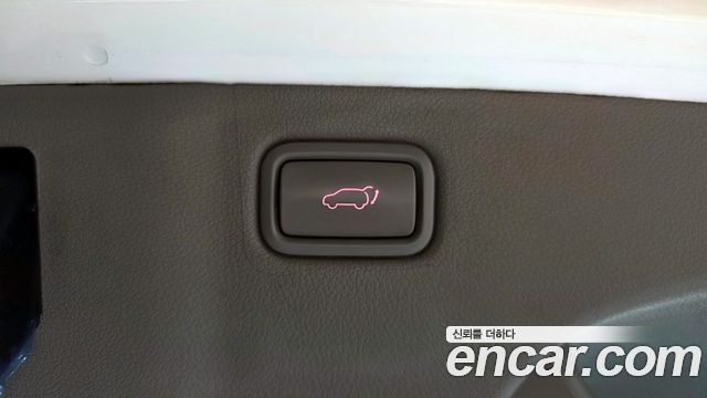 Kia Canival 2016 — photo 25