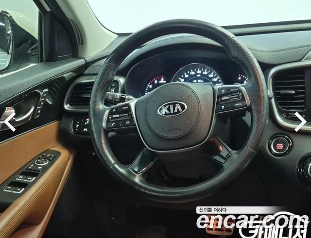 Kia Sorento 2018 — photo 8