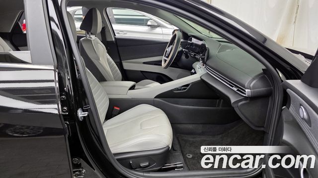 Hyundai AVANTE 2023 — photo 11