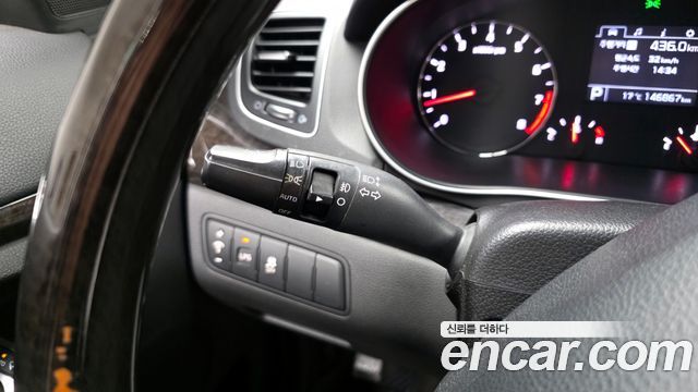Kia K7 2014 — photo 22