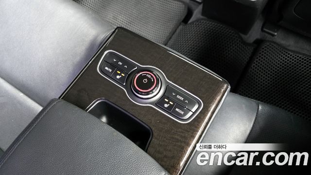 Kia K7 2014 — photo 25