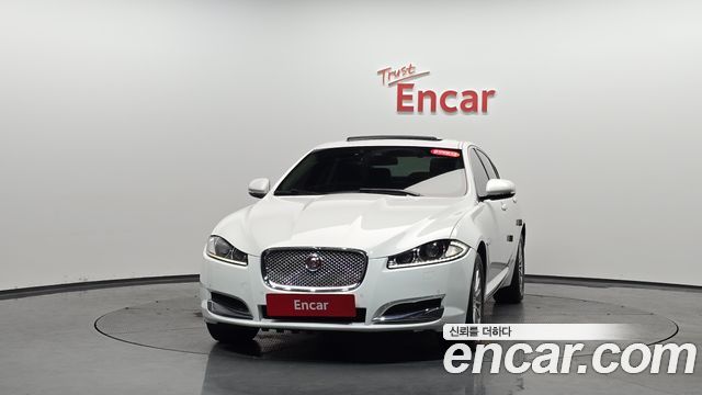Jaguar XF 2014 — photo 3