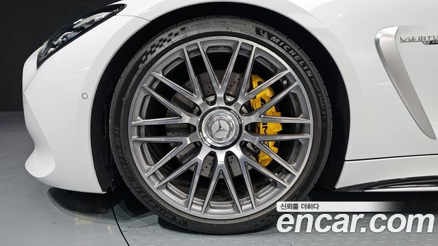 Mercedes-Benz AMG GT 2025 — photo 5