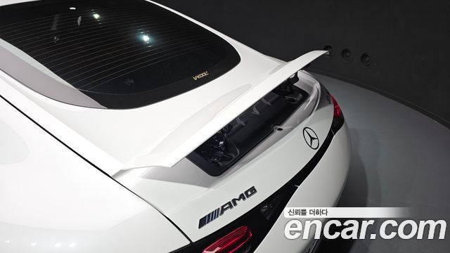 Mercedes-Benz AMG GT 2025 — photo 18
