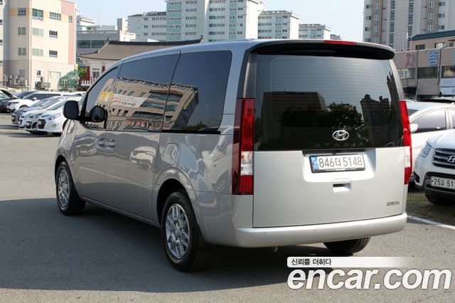Hyundai Staria 2023 — photo 6