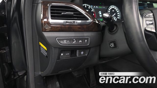Genesis EQ900 2017 — photo 13