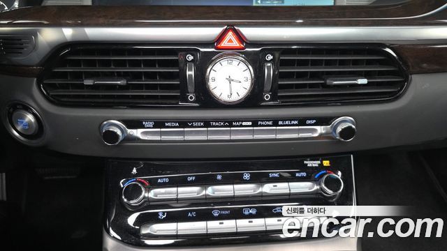 Genesis EQ900 2017 — photo 17