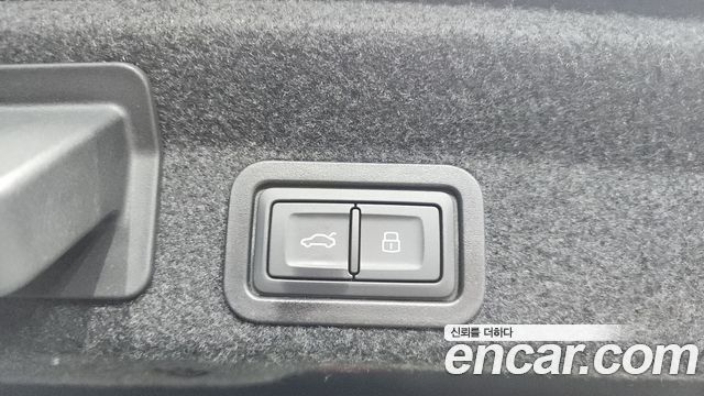 Audi A6 2023 — photo 16