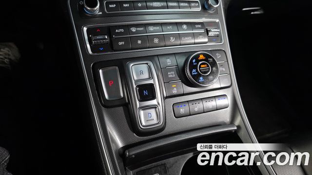 Hyundai Santafe 2022 — photo 12
