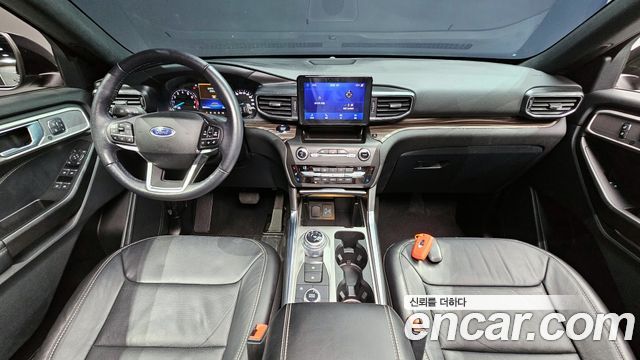 Ford Explorer 2020 — photo 10