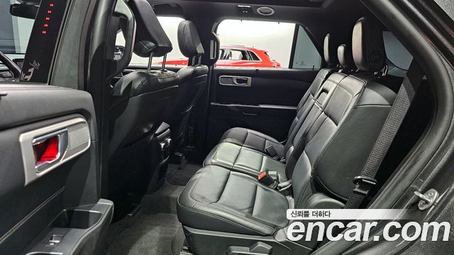 Ford Explorer 2020 — photo 17
