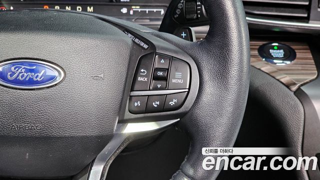 Ford Explorer 2020 — photo 24