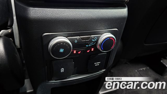 Ford Explorer 2020 — photo 26