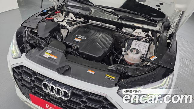 Audi Q5 2022 — photo 6