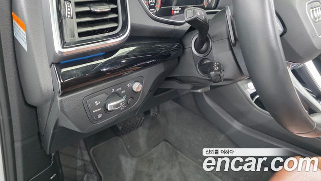 Audi Q5 2022 — photo 15