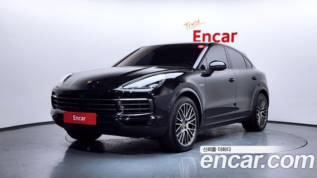 Porsche Cayenne 2023 — photo 1