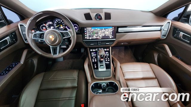 Porsche Cayenne 2023 — photo 10