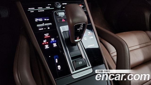 Porsche Cayenne 2023 — photo 12