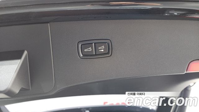 Porsche Cayenne 2023 — photo 31