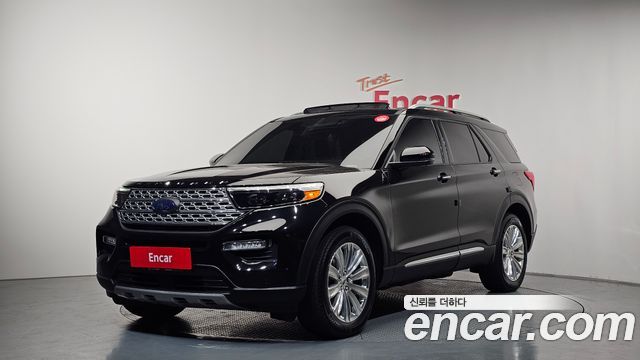 Ford Explorer 2022 — photo 1