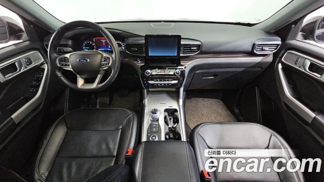 Ford Explorer 2022 — photo 10