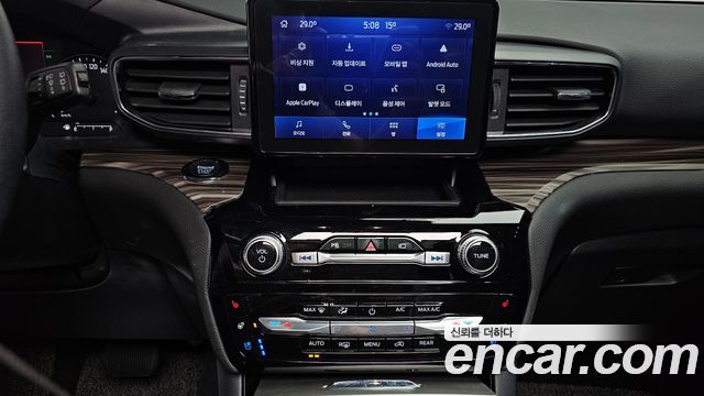 Ford Explorer 2022 — photo 20