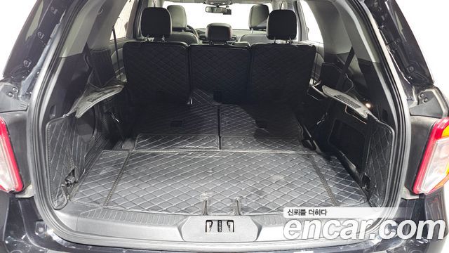 Ford Explorer 2022 — photo 26