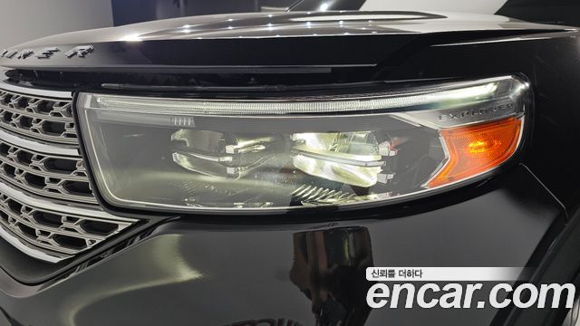 Ford Explorer 2022 — photo 8