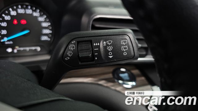 Ford Explorer 2022 — photo 30
