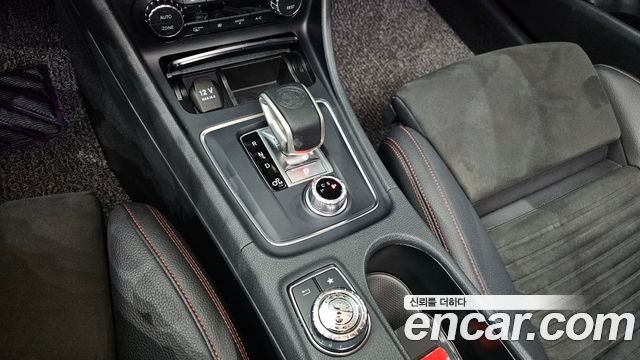 Mercedes-Benz A-Class 2017 — photo 12