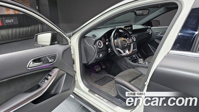 Mercedes-Benz A-Class 2017 — photo 13