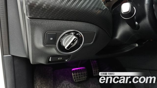 Mercedes-Benz A-Class 2017 — photo 20