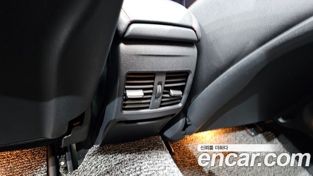 Mercedes-Benz A-Class 2017 — photo 27