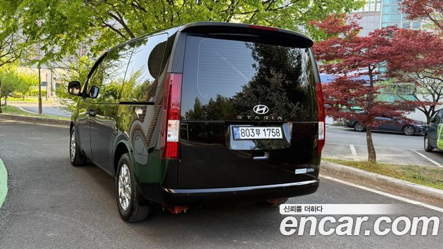 Hyundai Staria 2025 — photo 5