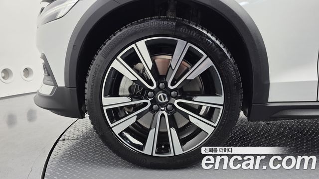 Volvo V60 2023 — photo 5