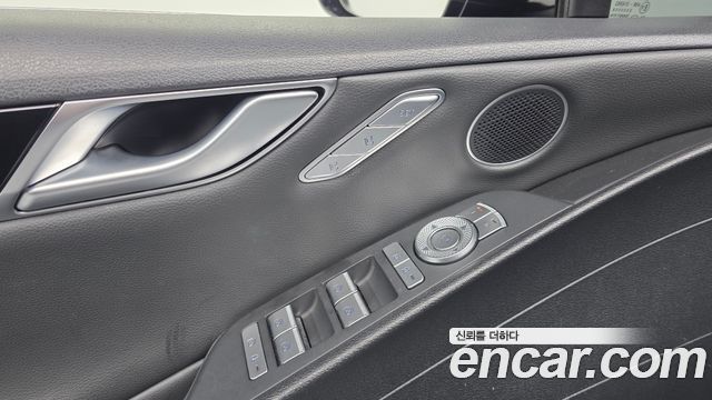 Genesis G80 2021 — photo 18