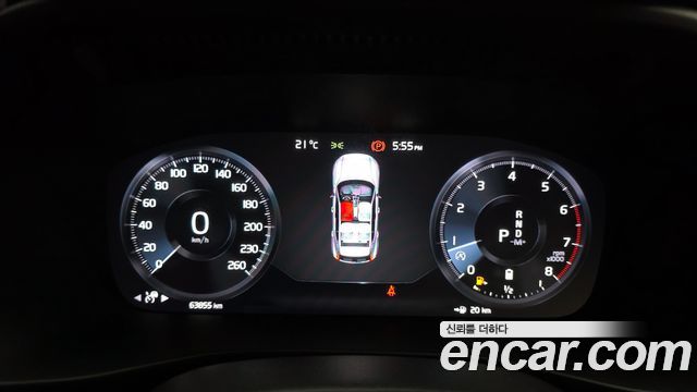 Volvo XC40 2021 — photo 8