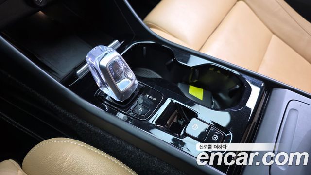 Volvo XC40 2021 — photo 9