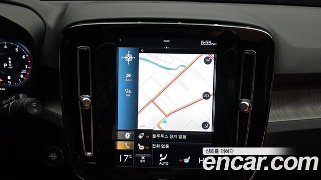 Volvo XC40 2021 — photo 14