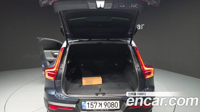 Volvo XC40 2021 — photo 20