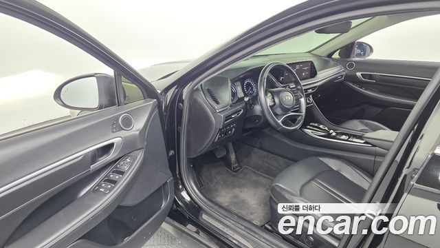 Hyundai Sonata 2022 — photo 13