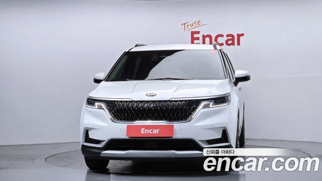 Kia Canival 2021 — photo 3